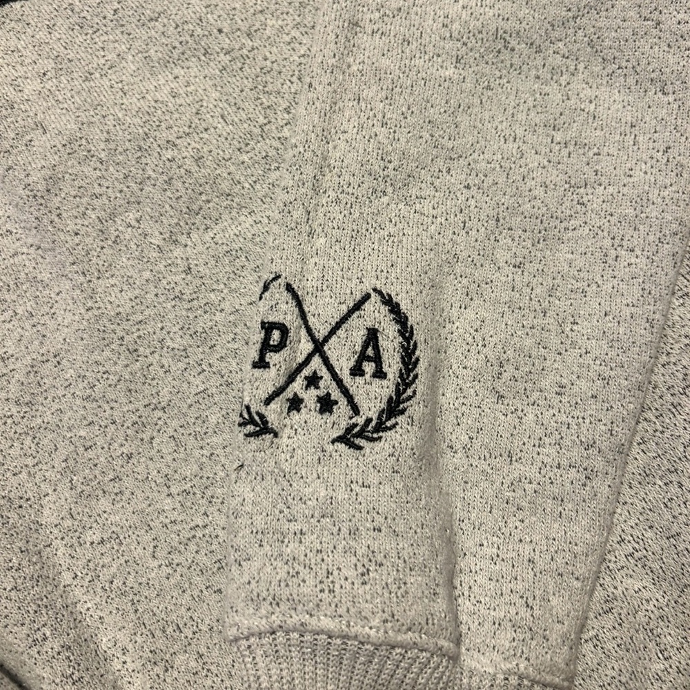 Philadelphia Gray Crewneck Women’s Large - Picture 5 of 5